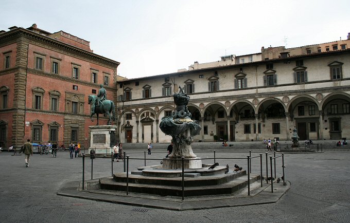 Firenze, Spedale degli Innocenti Piazza SS