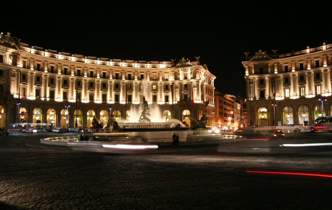 Piazza Repubblica di notte - nachts